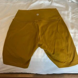 Lululemon Wunder train 8” shorts size 6